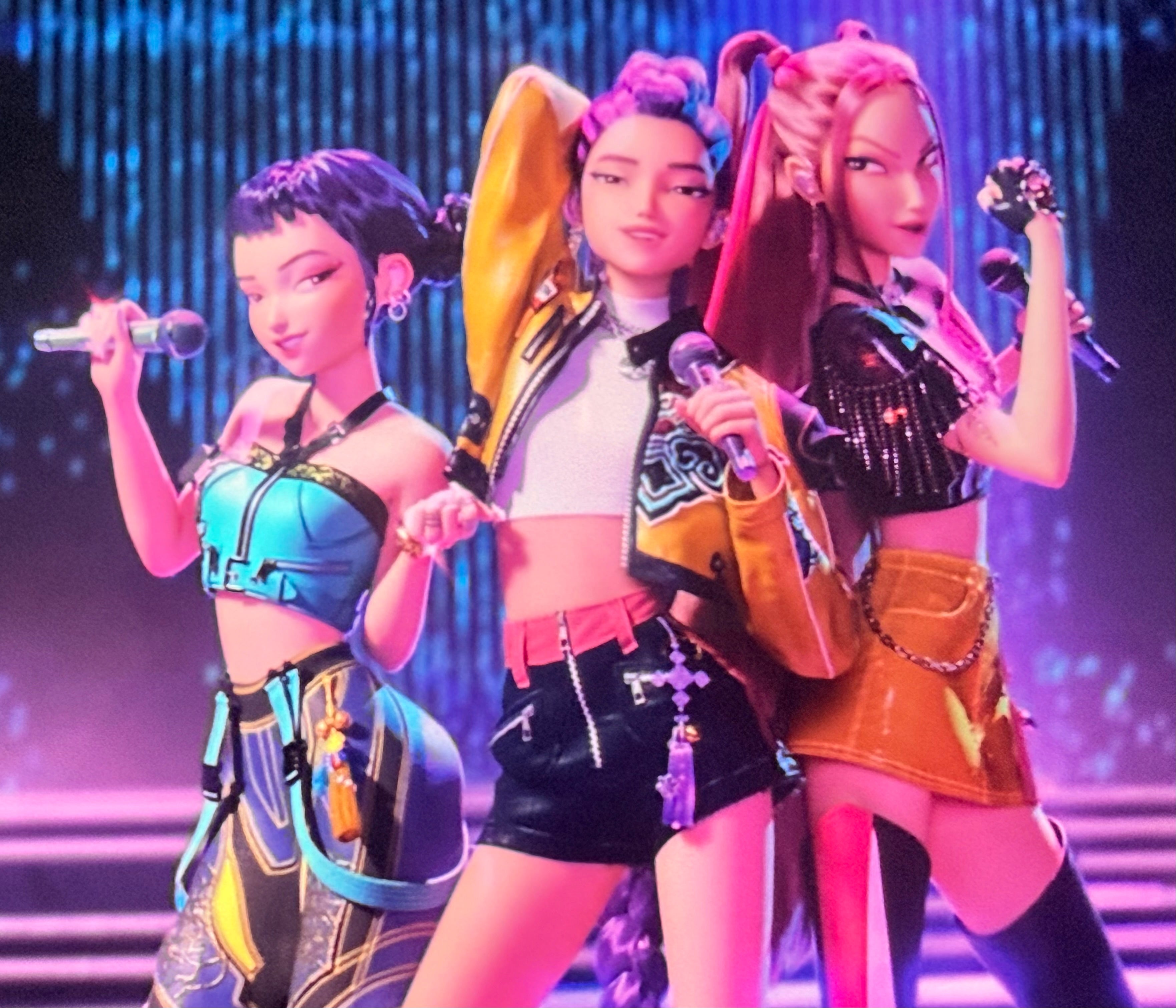 Kpop Demon Hunters huntrix Mira cosplay keychain charm accessory norigae, Traditional Korean Decorative Knot Gold Bell, Hot Pink Heart Handmade Hanging accessory Korean threads Length 6" kaboknots.com